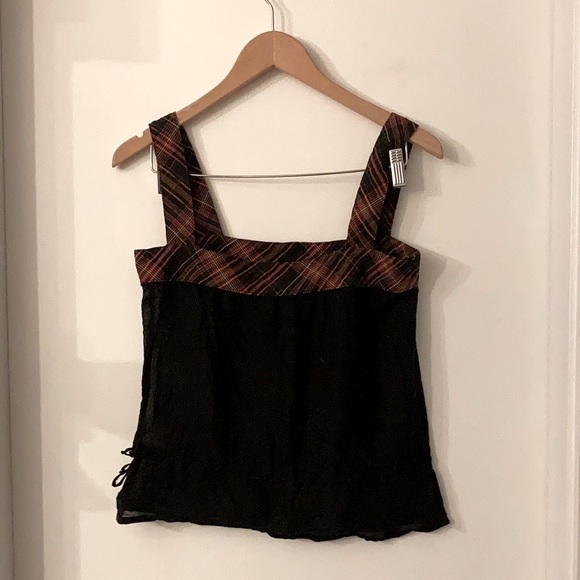 GEEK BOUTIQUE Linen Tank Top - Picture 2 of 2